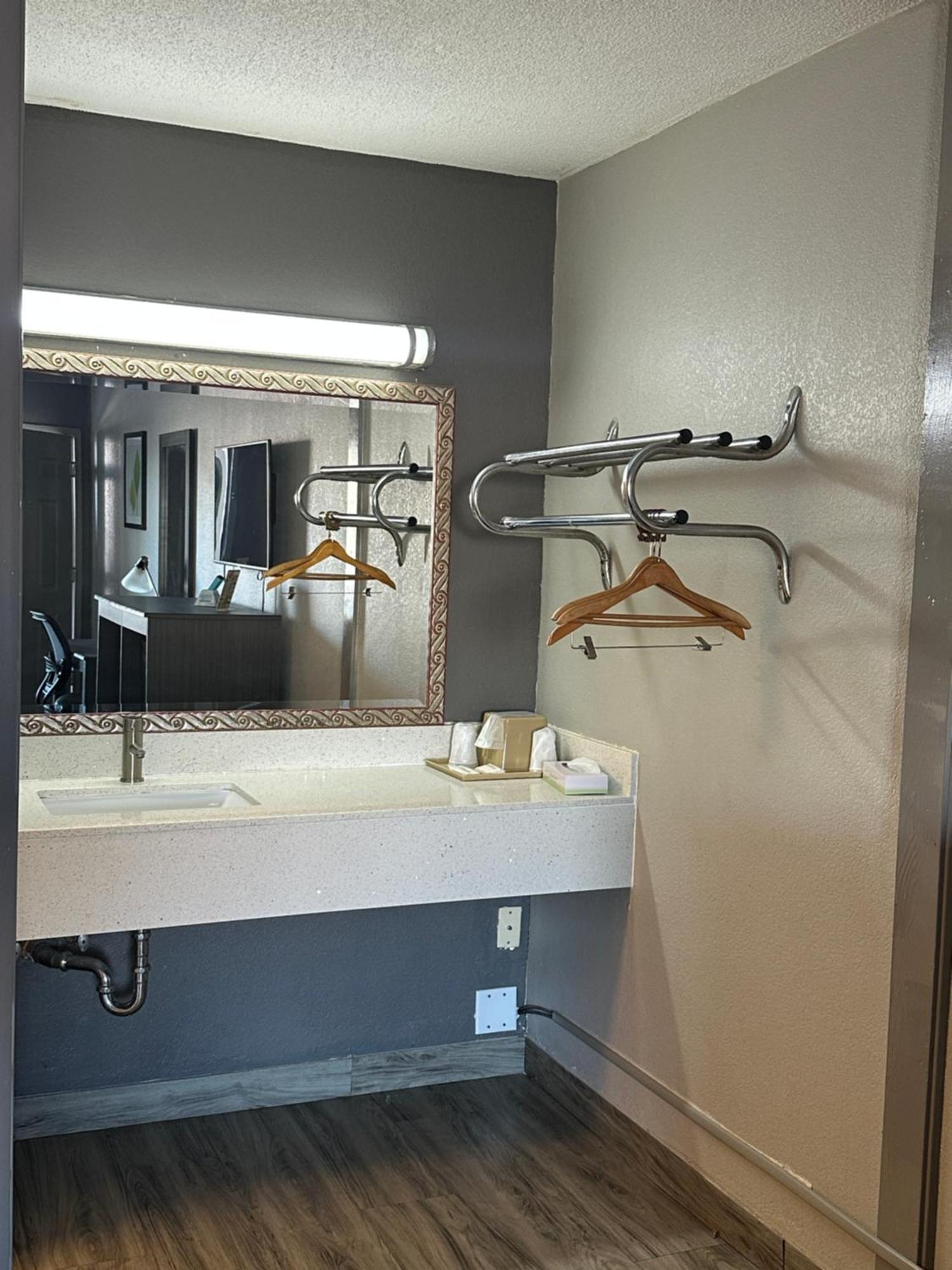 Executive Inn Locust Grove By Capital O Luaran gambar